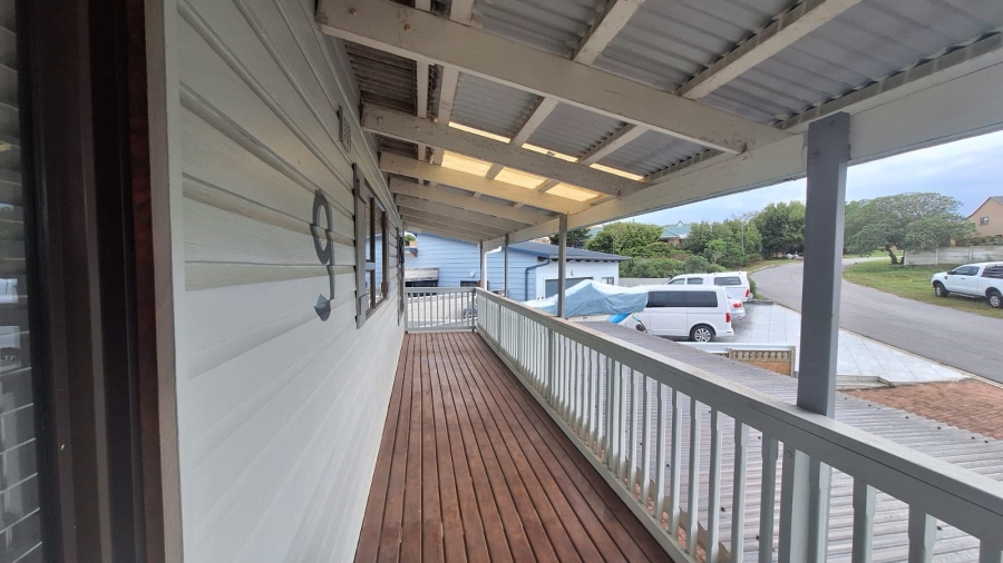 4 Bedroom Property for Sale in Stilbaai Wes Western Cape